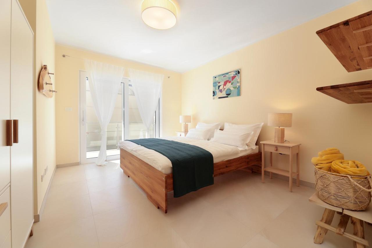 Villa Sunny Icici- Apartment Sun ภายนอก รูปภาพ